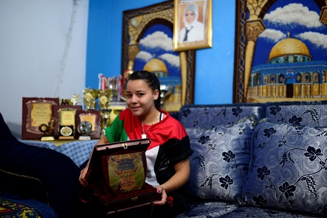 KUDÜS'ÜN BAYAN KRAMPONLARI 20