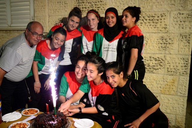 KUDÜS'ÜN BAYAN KRAMPONLARI 22