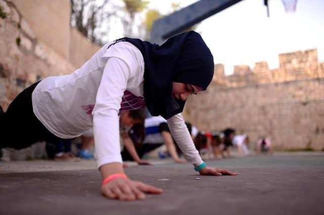 KUDÜS'ÜN BAYAN KRAMPONLARI 43