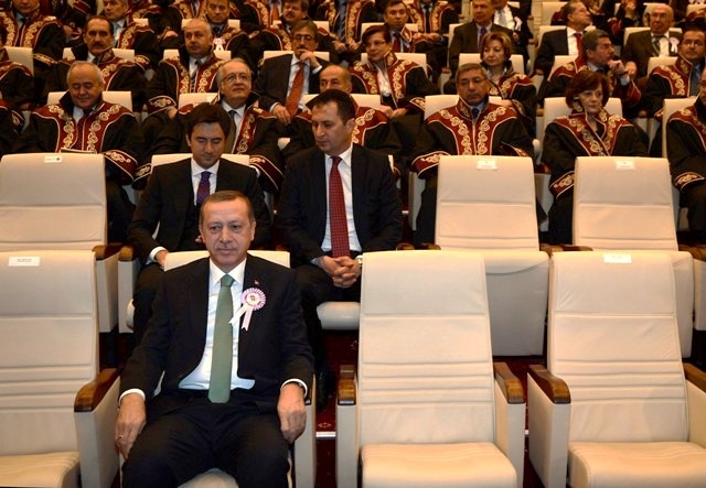 DANIŞTAY'DA GERGİN TOPLANTI 4