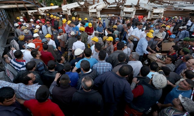 TÜRKİYE SOMA'YA AĞLADI 100