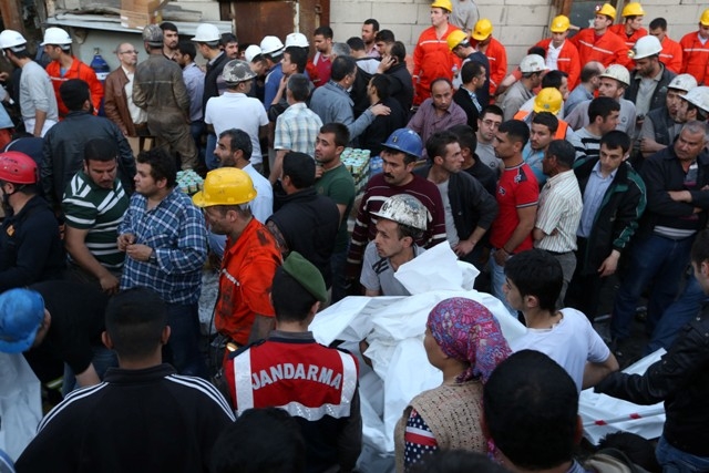 TÜRKİYE SOMA'YA AĞLADI 105