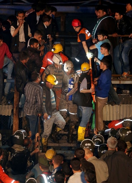 TÜRKİYE SOMA'YA AĞLADI 135