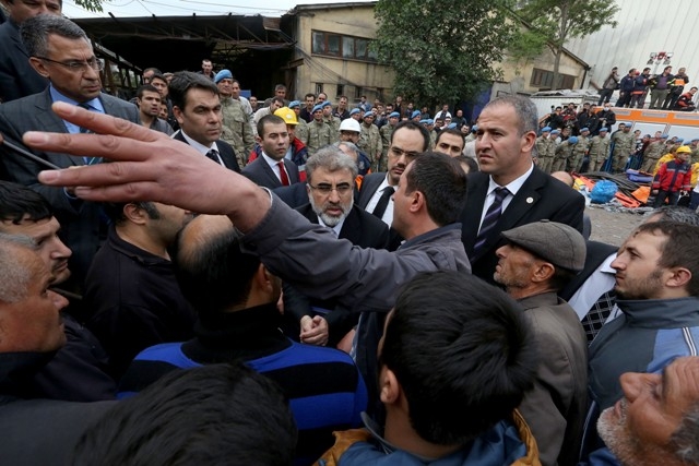 TÜRKİYE SOMA'YA AĞLADI 201
