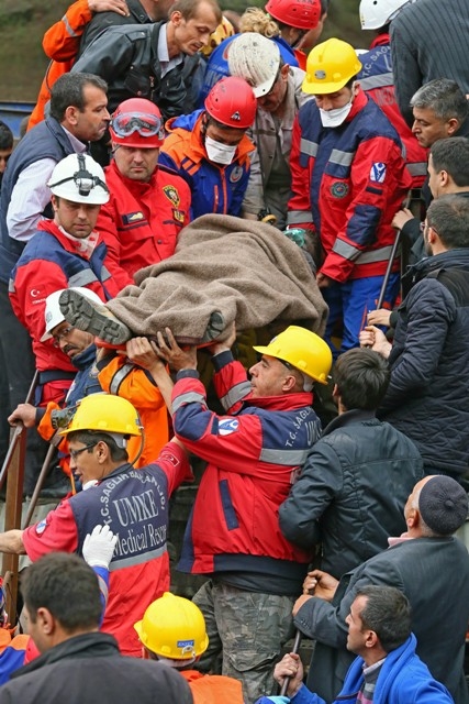 TÜRKİYE SOMA'YA AĞLADI 211