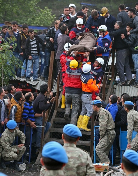 TÜRKİYE SOMA'YA AĞLADI 226