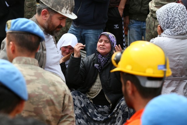 TÜRKİYE SOMA'YA AĞLADI 236