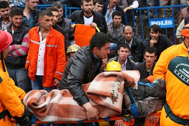 TÜRKİYE SOMA'YA AĞLADI 237