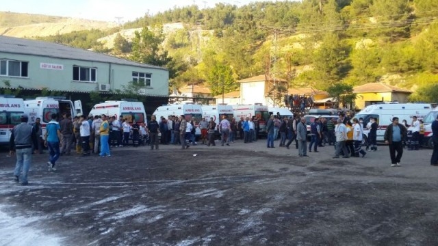 TÜRKİYE SOMA'YA AĞLADI 241