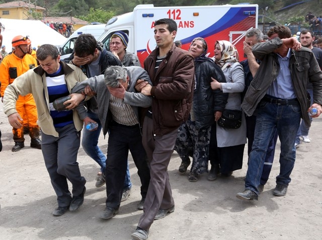 TÜRKİYE SOMA'YA AĞLADI 259
