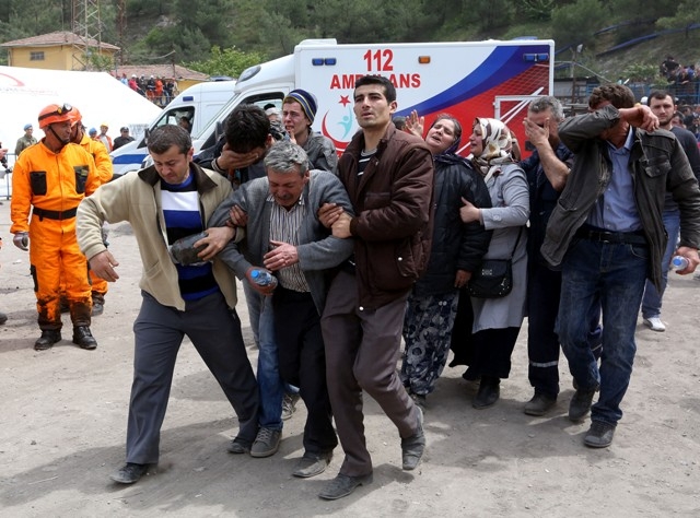 TÜRKİYE SOMA'YA AĞLADI 260