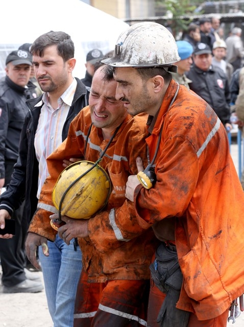 TÜRKİYE SOMA'YA AĞLADI 261