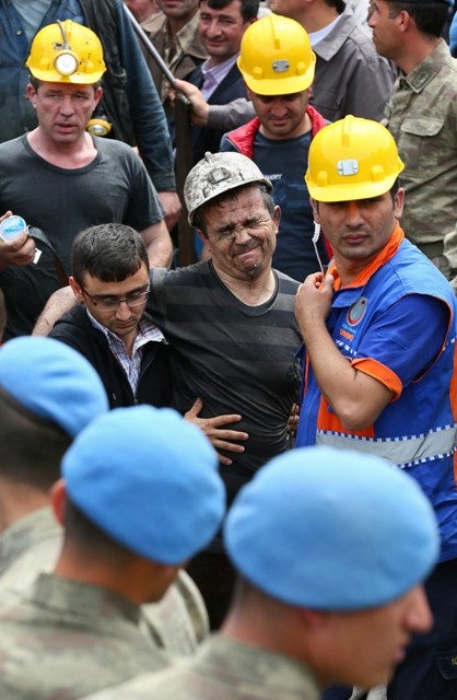 TÜRKİYE SOMA'YA AĞLADI 263