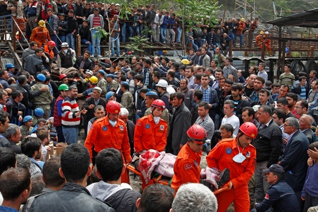 TÜRKİYE SOMA'YA AĞLADI 268