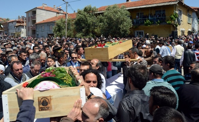 TÜRKİYE SOMA'YA AĞLADI 353