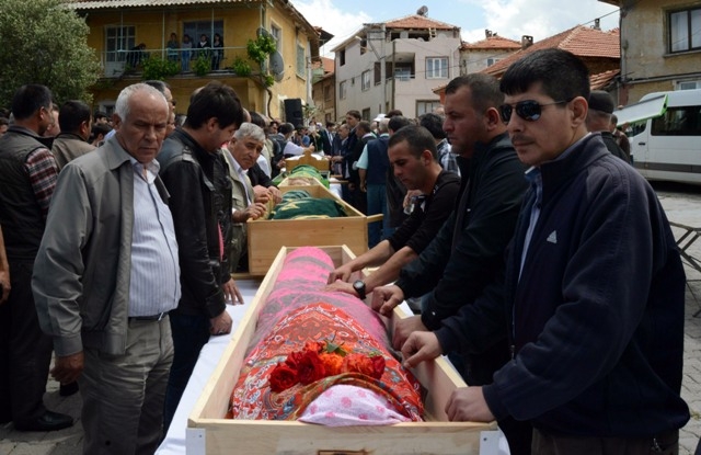 TÜRKİYE SOMA'YA AĞLADI 370