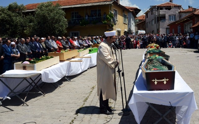 TÜRKİYE SOMA'YA AĞLADI 372