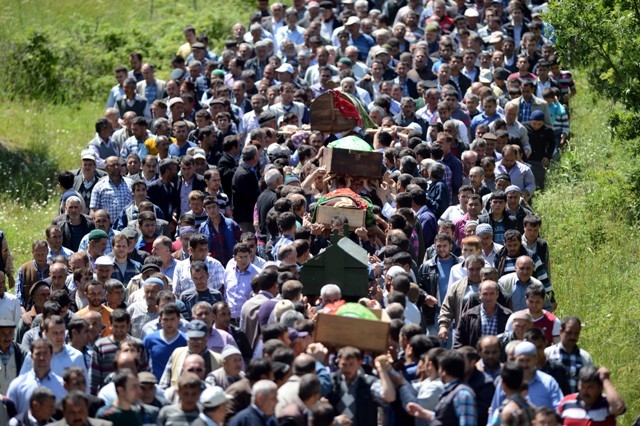 TÜRKİYE SOMA'YA AĞLADI 408