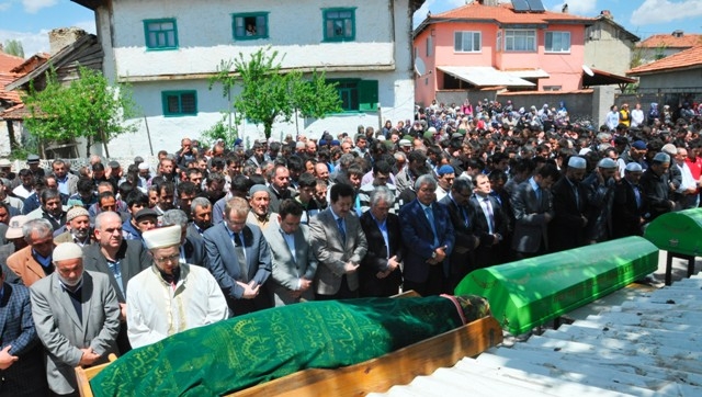 TÜRKİYE SOMA'YA AĞLADI 441