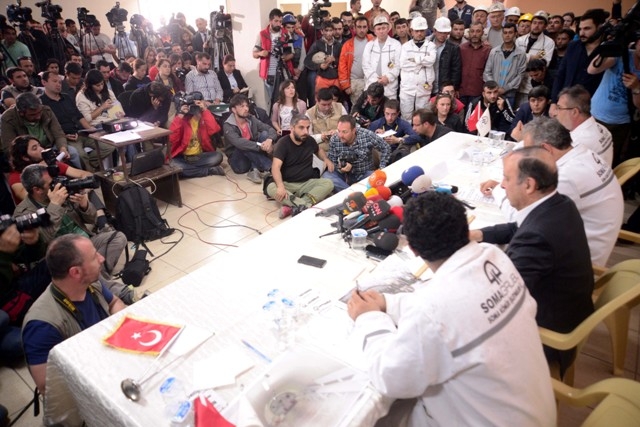 TÜRKİYE SOMA'YA AĞLADI 451