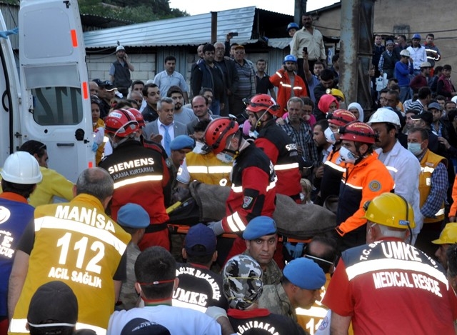 TÜRKİYE SOMA'YA AĞLADI 494