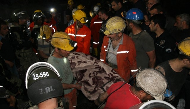 TÜRKİYE SOMA'YA AĞLADI 56