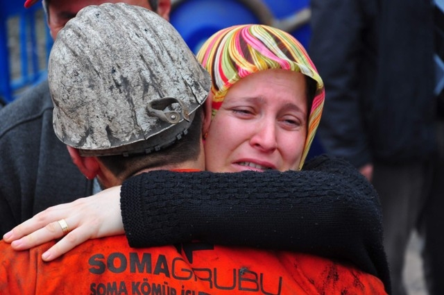 TÜRKİYE SOMA'YA AĞLADI 90