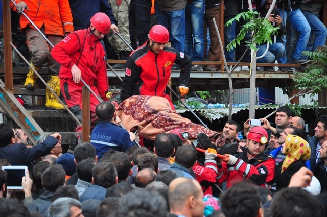 TÜRKİYE SOMA'YA AĞLADI 91