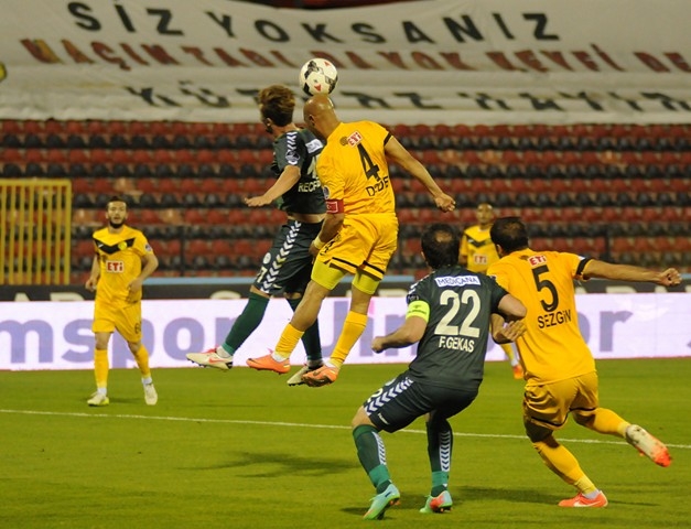 ESKİŞEHİRSPOR:1 - TORKU KONYASPOR:1 25