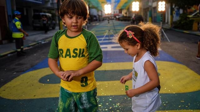 DÜNYA KUPASI BAŞLADI 213