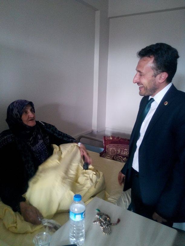 BAŞKAN YERİNDE DURAMIYOR 13