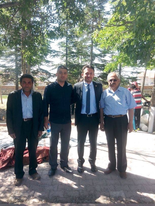 BAŞKAN YERİNDE DURAMIYOR 16