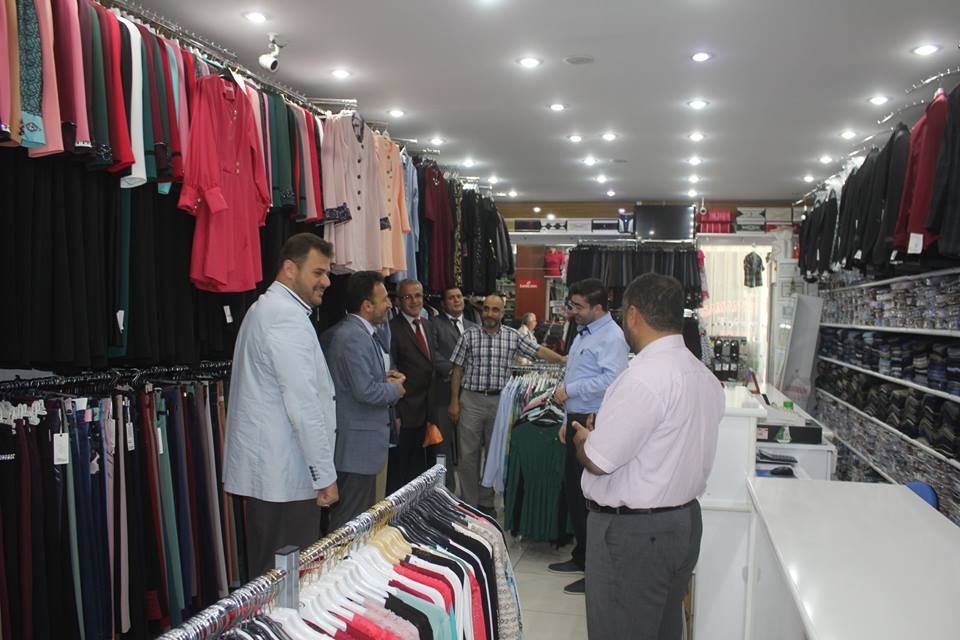 BAŞKAN YERİNDE DURAMIYOR 17