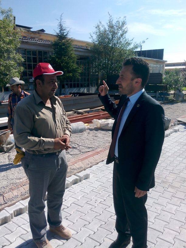 BAŞKAN YERİNDE DURAMIYOR 3