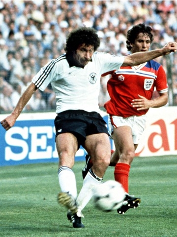 DÜNYA KUPALARININ EN İYİ 100 FUTBOLCUSU 64