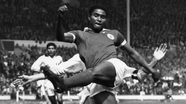 DÜNYA KUPALARININ EN İYİ 100 FUTBOLCUSU 90