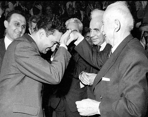 İSMET İNÖNÜ PARALARA KENDİ RESMİNİ BASTIRDI 102