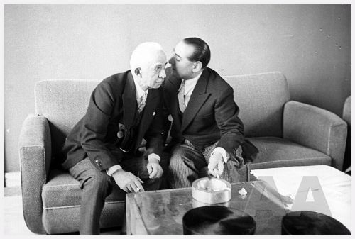 İSMET İNÖNÜ PARALARA KENDİ RESMİNİ BASTIRDI 108