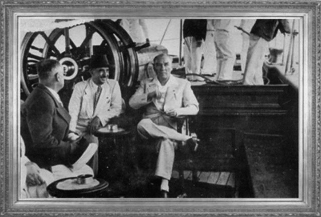 İSMET İNÖNÜ PARALARA KENDİ RESMİNİ BASTIRDI 33