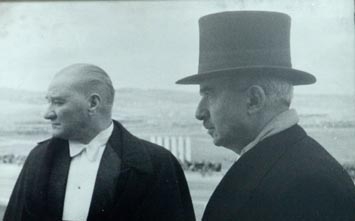 İSMET İNÖNÜ PARALARA KENDİ RESMİNİ BASTIRDI 34