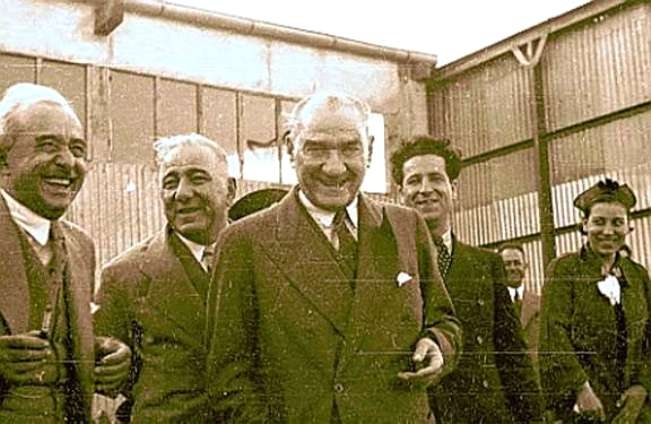 İSMET İNÖNÜ PARALARA KENDİ RESMİNİ BASTIRDI 52