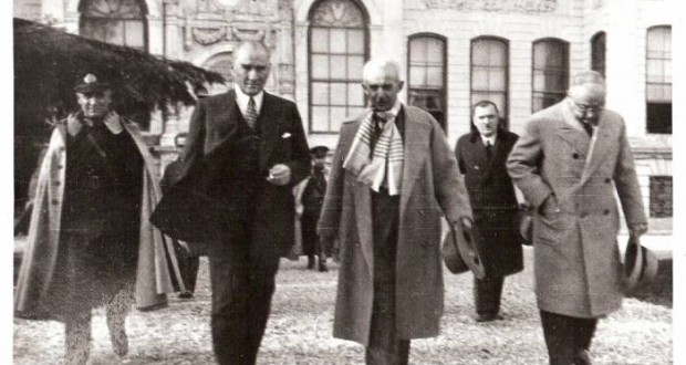 İSMET İNÖNÜ PARALARA KENDİ RESMİNİ BASTIRDI 55