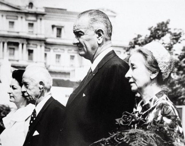 İSMET İNÖNÜ PARALARA KENDİ RESMİNİ BASTIRDI 63
