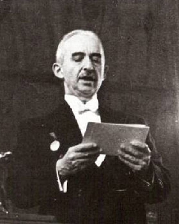 İSMET İNÖNÜ PARALARA KENDİ RESMİNİ BASTIRDI 92