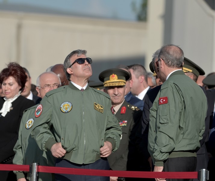 TÜRKİYE'NİN İLK YERLİ HELİKOPTERİ ATAK 40