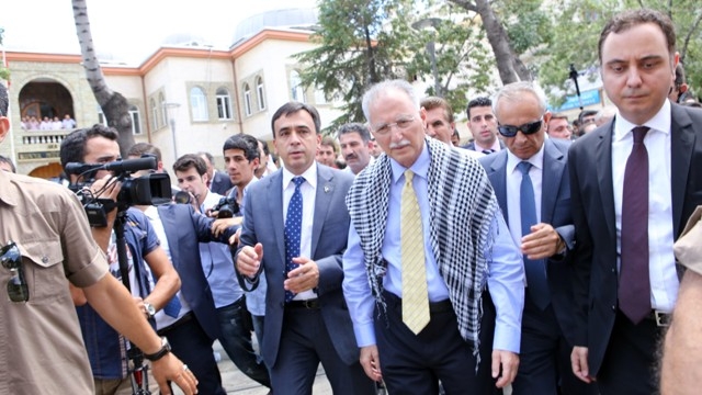ÇATI ADAY EKMELEDDİN İHSANOĞLU KONYA'DA 11