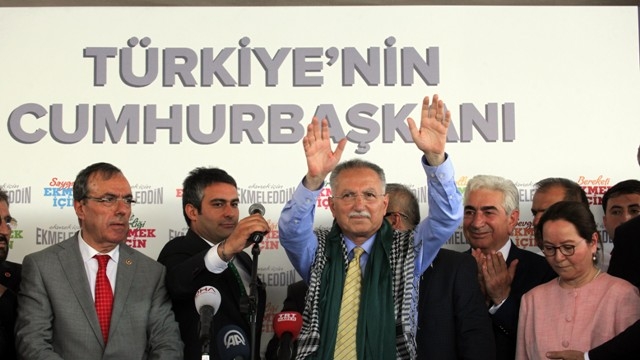 ÇATI ADAY EKMELEDDİN İHSANOĞLU KONYA'DA 15