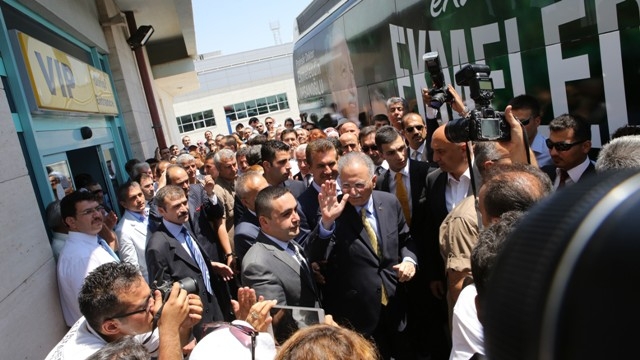 ÇATI ADAY EKMELEDDİN İHSANOĞLU KONYA'DA 19