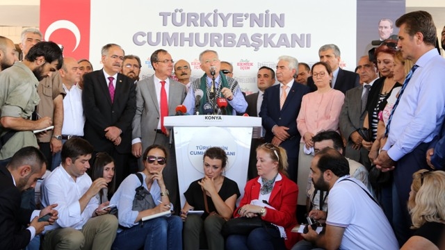 ÇATI ADAY EKMELEDDİN İHSANOĞLU KONYA'DA 26