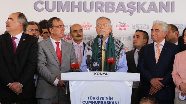 ÇATI ADAY EKMELEDDİN İHSANOĞLU KONYA'DA 27